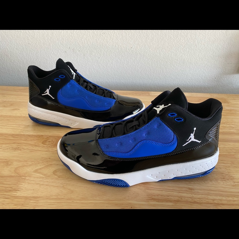 Nike Air Jordan Max Aura 2 'Black Game Royal'